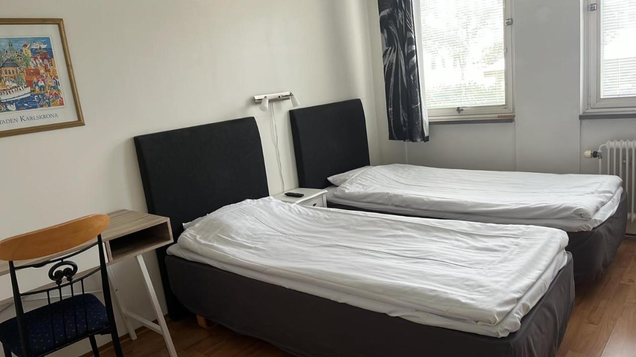 Drottninggatans Vandrarhem Karlskrona Esterno foto